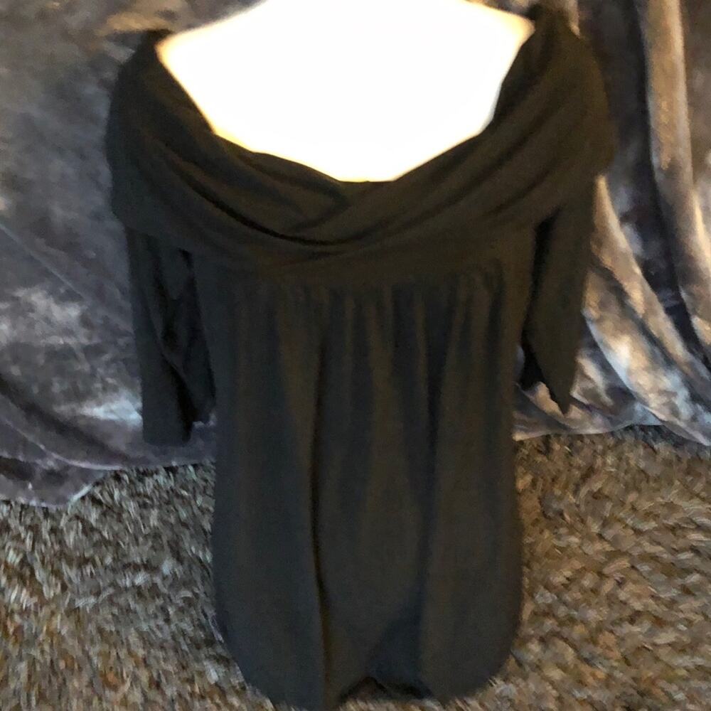 James Perse Off Shoulder Twist Black Top, 4/XL, Like New
